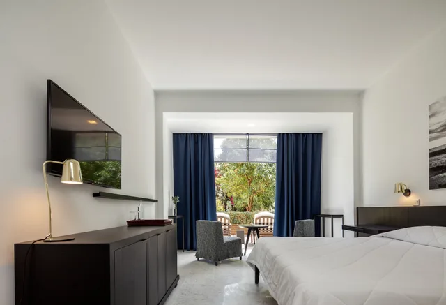 Room, Inland View, Terrace، Almyra 5/11