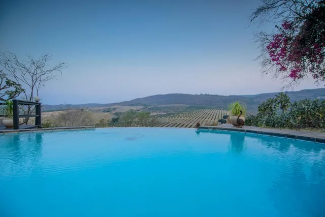 Abangane Guest Lodge، Hlanganani 53/58