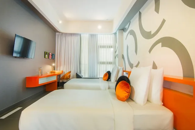 غرفة ديلوكس بسريرين منفصلين، SUN & MOON, Urban Hotel 1/3