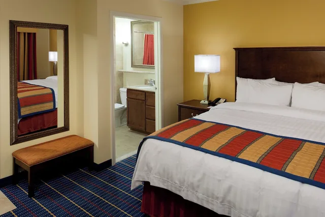 جناح بسرير كينج مع أريكة، TownePlace Suites Tucson Williams Centre 5/8