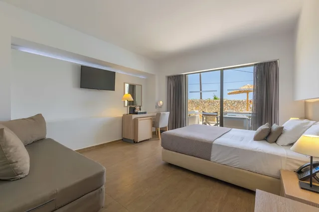 Standard, Double or Twin Bed, Pool Access، Akti Palace 2/3