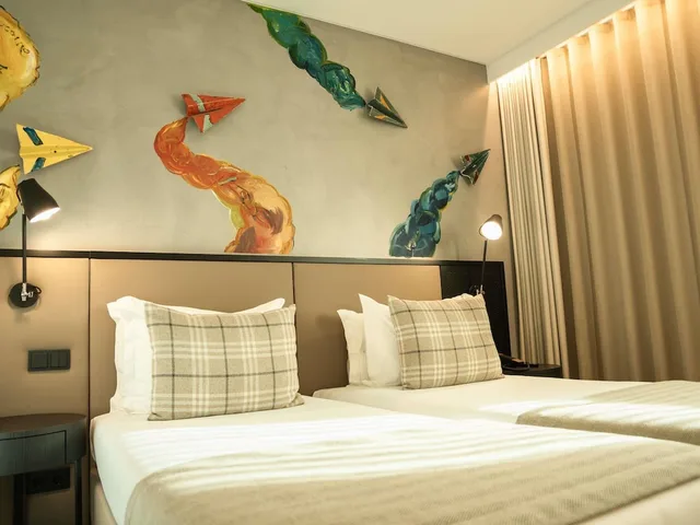 غرفة سوبيريور بسريرين منفصلين، Ibis Styles Lisboa Aeroporto 6/10