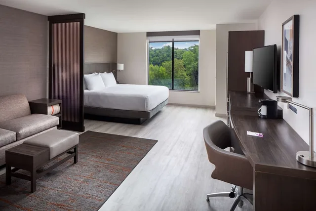 جناح بسرير كينج مع أريكة لذوي الإعاقة، Hyatt Place Poughkeepsie 5/5