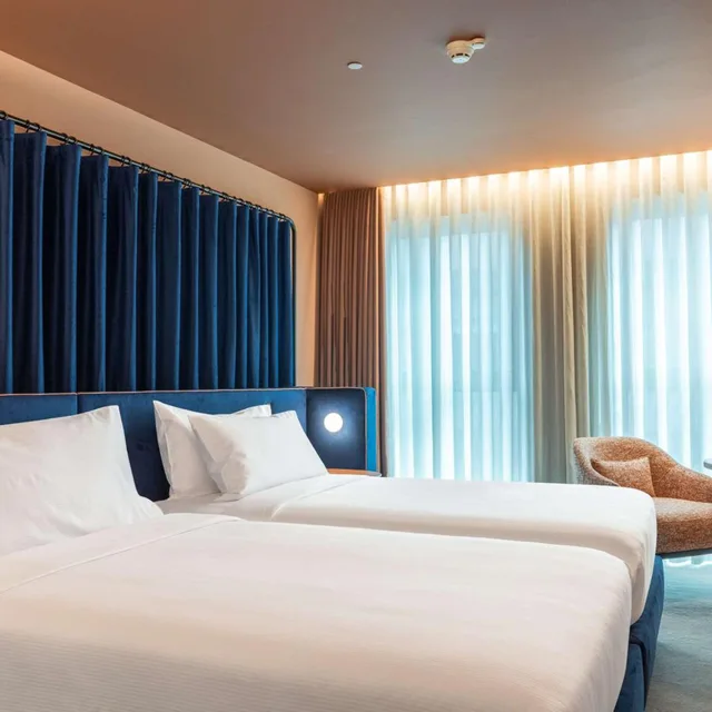 غرفة ديلوكس بسرير فردي، Cenica Porto Hotel, Curio Collection by Hilton 1/10