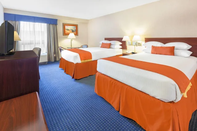 غرفة بزنس بسريرين مزدوجين، Wyndham Garden Monterrey Norte 2/10