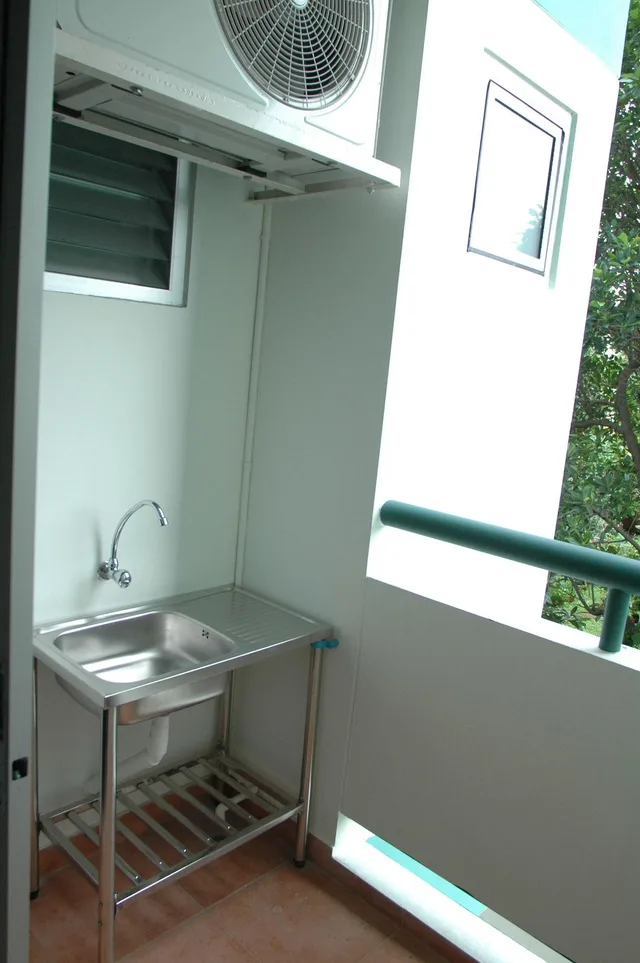 Deluxe, Pmtk Residence 1/2