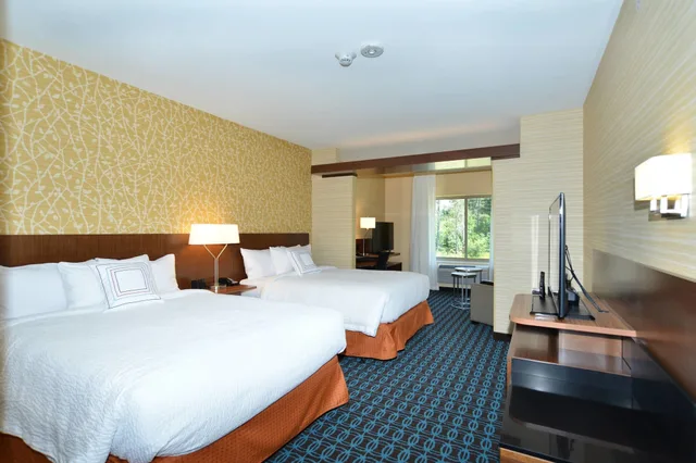جناح بسريرين كوين مع أريكة لذوي الإعاقة، Fairfield Inn Suites Eau Claire Chippewa Falls 1/4