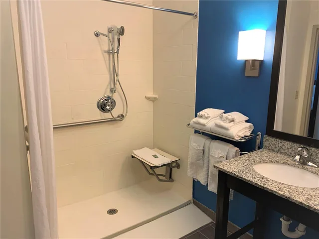 Room, King Bed, Accessible, SureStay by Best Western Cambridge 3/4