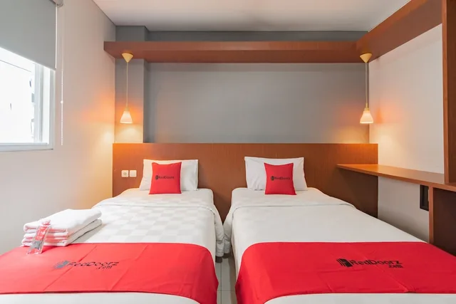 غرفة بسريرين منفصلين، RedDoorz @ Dago Pojok 3 1/6