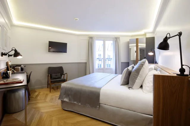 غرفة ديلوكس بسرير كينج، Hotel Petit Lafayette 2/5