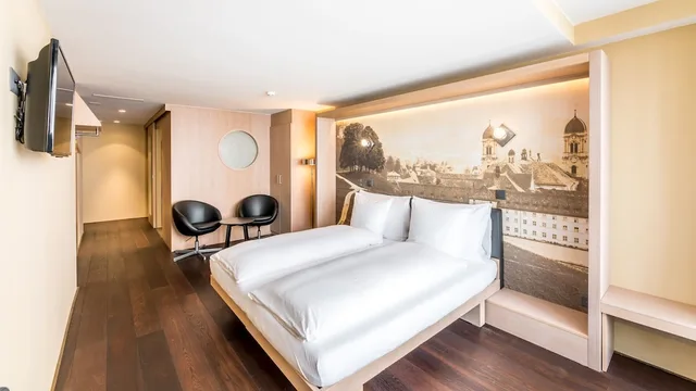 Superior, Queen Bed, Boutique Hotel St Georg 1/4