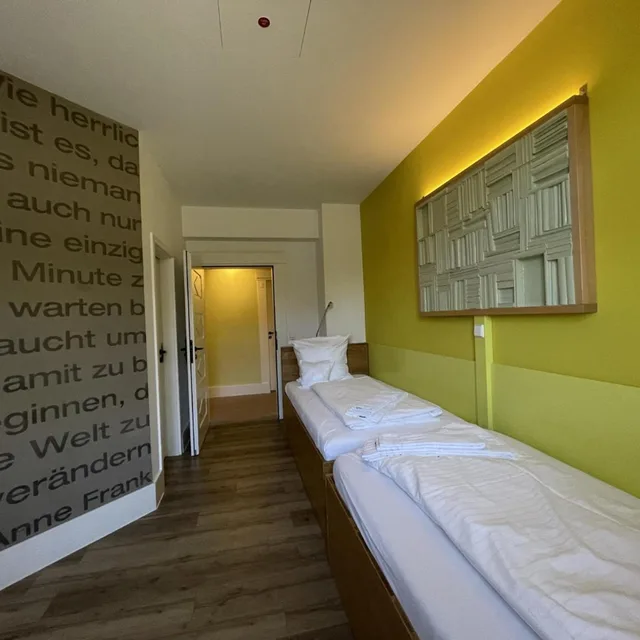 غرفة قياسية بسريرين منفصلين، Bahnhof Balingen Hotel 2/10