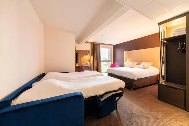 غرفة رباعية بسرير مزدوج مع أريكة، Campanile Findrol Savoie Leman 4/10