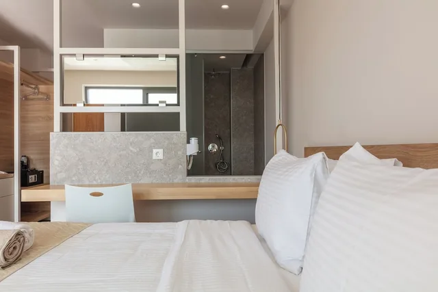 غرفة سوبيريور بسرير مزدوج مع أريكة بمسبح خاص، Nima Boutique Hotel - Adults only 2/6