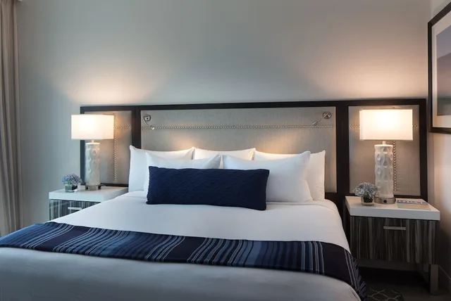 Room, King Bed, Gulf Front، Treasure Island Beach Resort 1/6