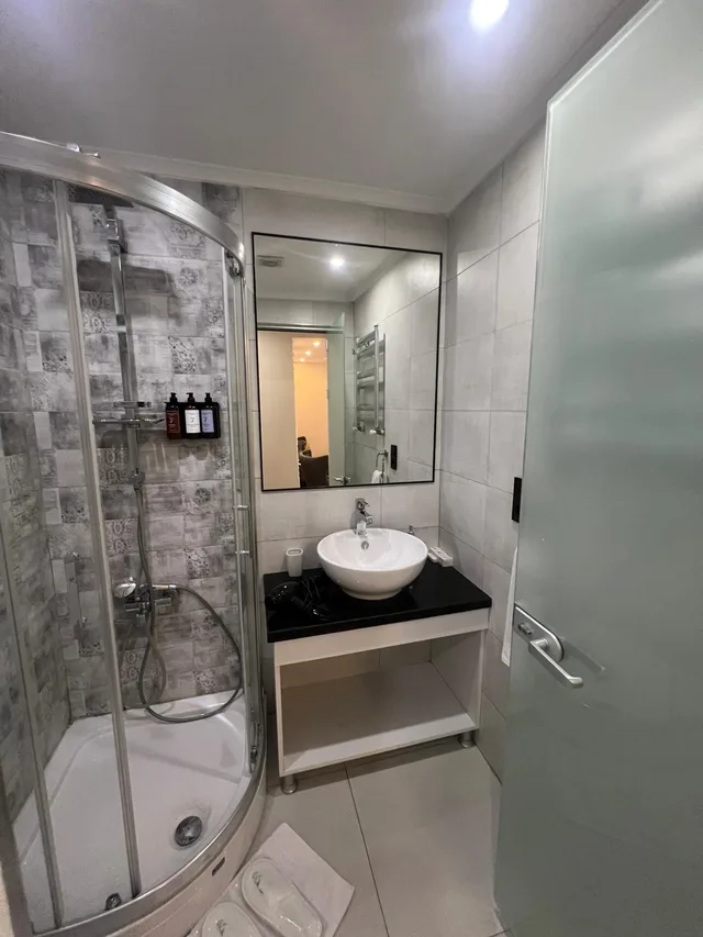 Eco Double 101، Hotel the Marions Suite 6/7