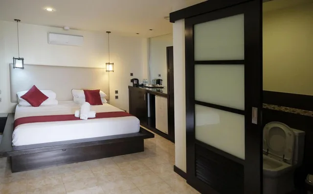 Suite, Sea View, Cliffside Resort Panglao 2/2