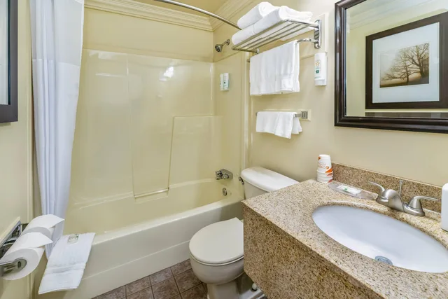 غرفة رباعية بسريرين كوين، Quality Inn & Suites High Level, AB 8/8
