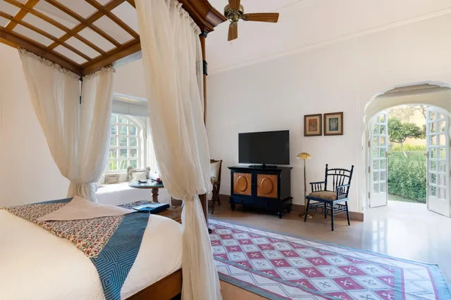 غرفة بريميير بمسبح خاص، The Oberoi Rajvilas 1/1