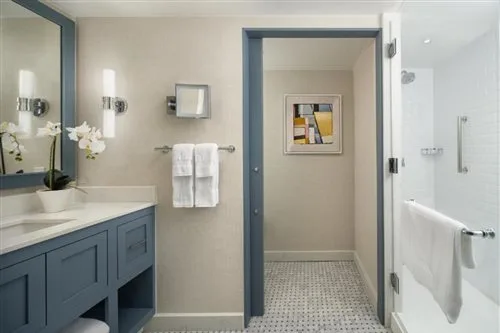 Cabana, Ocean Front، Hotel del Coronado, Curio Collection by Hilton 1/1