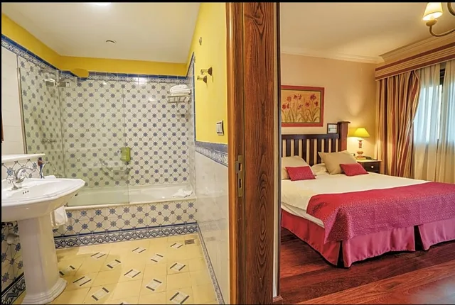 غرفة سوبيريور بسرير مزدوج أو سريرين منفصلين بإطلالة على الحديقة، Hotel Spa Villalba - Adults Only 5/5