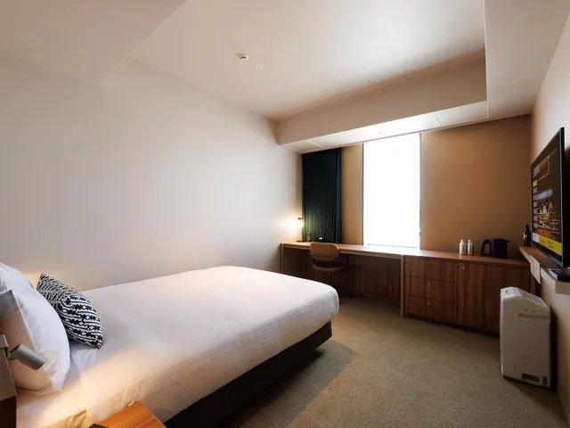 Adjoining, Double and Twin Beds، Cross Life Hakata Tenjin 2/5