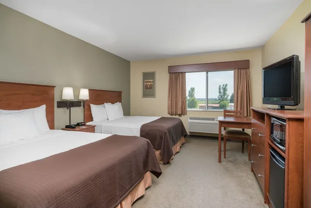 غرفة ديلوكس بسريرين كوين، AmericInn by Wyndham Newton 1/3