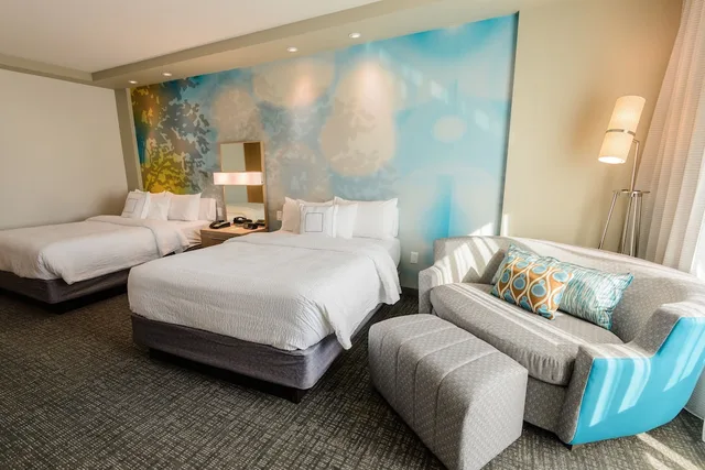 Room, Multiple Beds، Courtyard By Marriott Lake Jackson 1/5