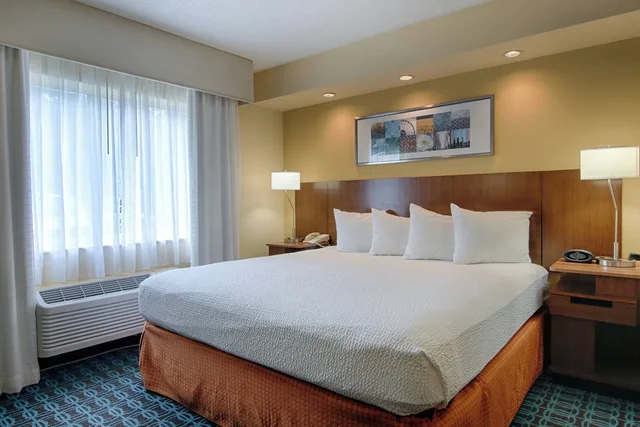 غرفة بسرير كينج لذوي الإعاقة، Fairfield Inn Suites Jacksonville Airport 2/7