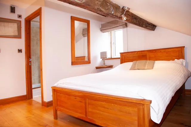 Basic, Double Bed, The Rooms at the Nook 9/10