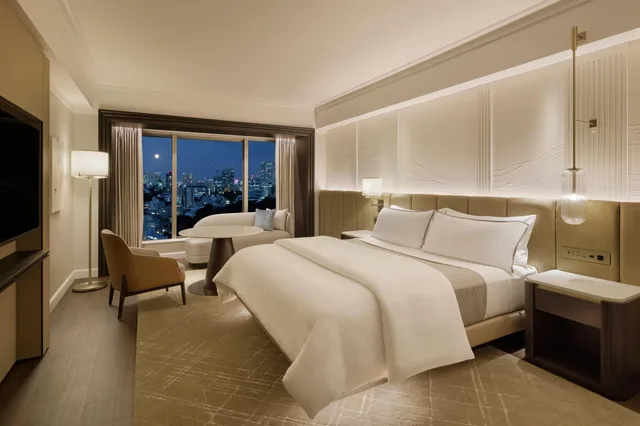 غرفة كلوب بسرير كينج، The Westin Tokyo 2/4