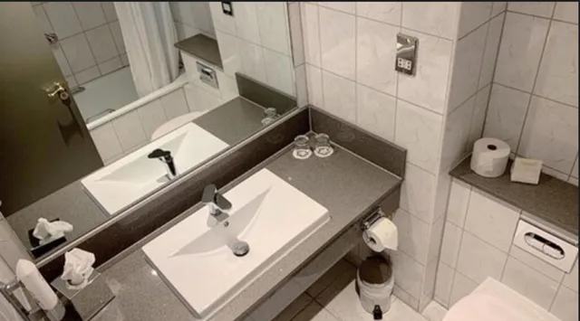 غرفة قياسية بسرير مزدوج وسرير فردي، Maldron Hotel Newlands Cross 3/4