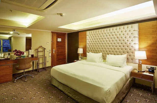 جناح جونيور بسرير كينج، Doubletree By Hilton Hotel Izmir Alsancak 2/5