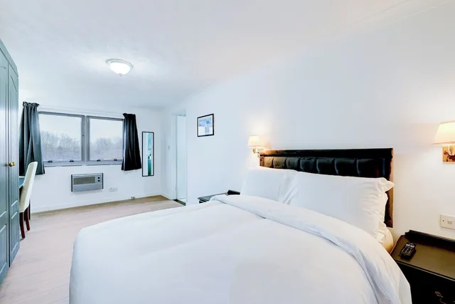 غرفة قياسية بسرير مزدوج، OYO The Rivenhall Hotel in Witham, Chelmsford 1/10