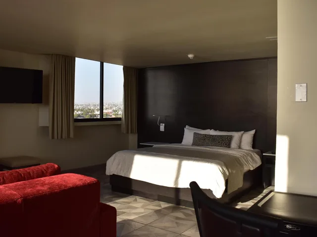 جناح ديلوكس بإطلالة على البحر، Corona Plaza Hotel 4/5