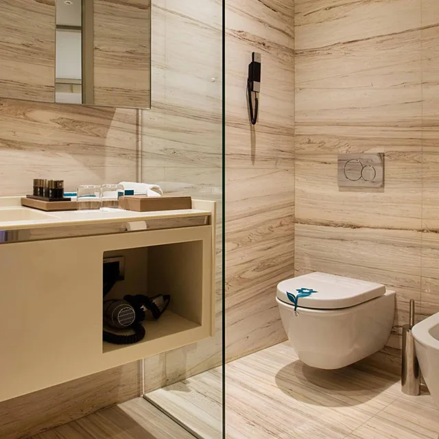 Romantic, Suite, Sofa, Bathtub, FER HOTEL 5/5