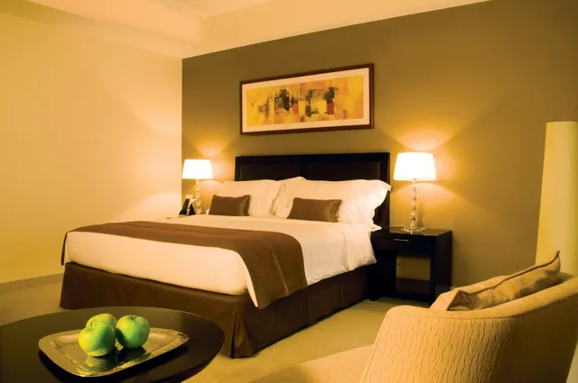 جناح ديلوكس بسرير كينج، Villaggio Hotel and Resort Abu Dhabi 4/8