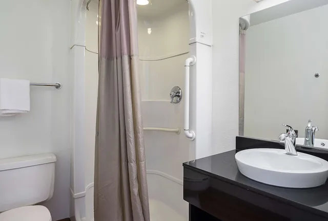 Standard, 2 Double Beds, Motel6 Pueblo, CO - I-25 4/5