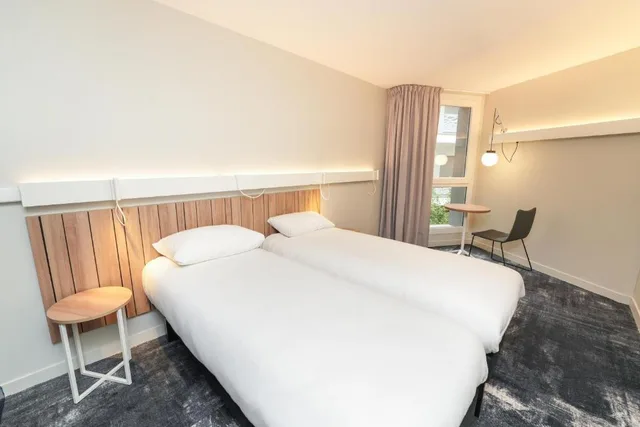 غرفة قياسية بسريرين، Ibis Paris Gare Montparnasse Catalogne 3/5