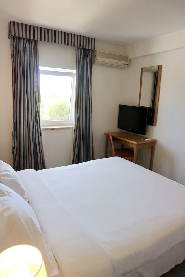 شقة بسرير مزدوج بغرفة نوم واحدة مع أريكة، Amazonia Palmela Apartamentos Turisticos 1/3