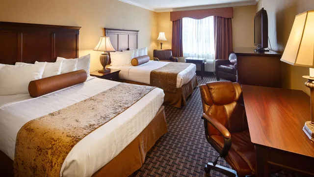 جناح، Best Western Plus Southpark Inn & Suites 1/4