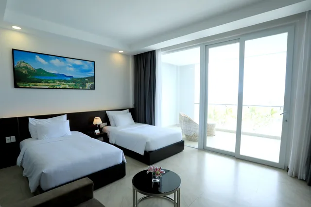 Ocean, Deluxe, Twin Beds, Orson Hotel and Resort Con Dao 3/7