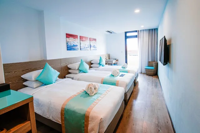 غرفة ثلاثية بثلاثة أسرّة، Palau Hotel 2/5