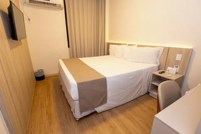 غرفة قياسية بسرير كوين، Hotel Da Costa By Nobile 2/3