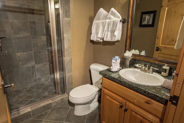 جناح بـ4 غرف نوم، Silverado Lodge 3/4