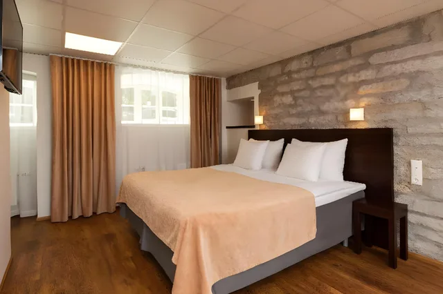 غرفة سوبيريور عائلية ثلاثية، City Hotel Tallinn by Unique Hotels 1/2