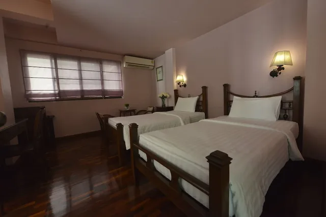 Deluxe, Twin Beds, Sourire at Rattanakosin Island 1/7