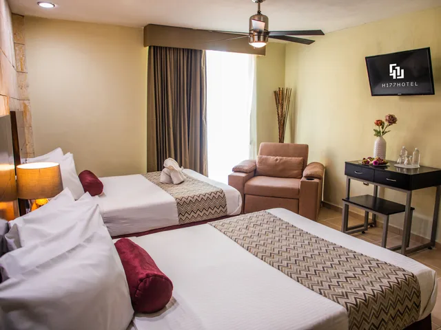 جناح جونيور، H177 Hotel 2/5