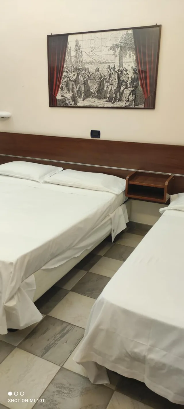 غرفة ثلاثية، Hotel Luna Rossa 9/10