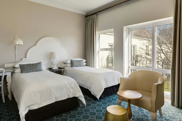 غرفة بسريرين منفصلين، Protea Hotel by Marriott Cape Town Mowbray 1/6